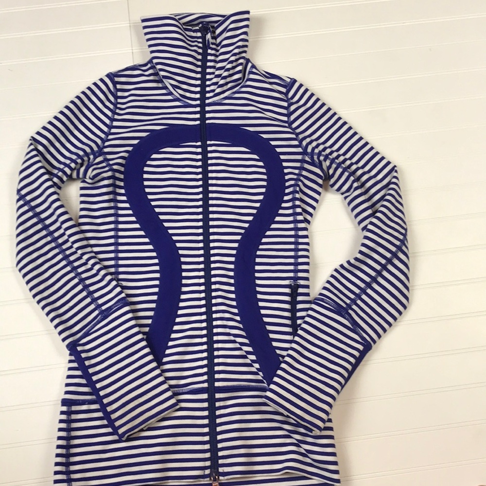 Lululemon Blue/White stripe women’s 2 zip Jacket